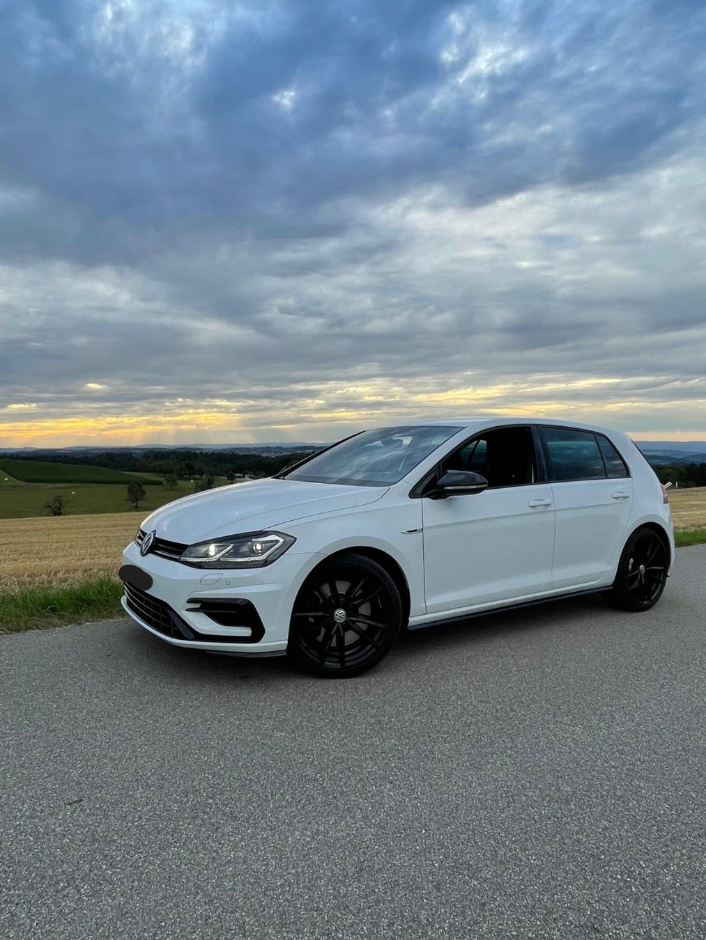 VW Autos: VW Golf 2.0 TSI R 4Motion DSG – Gebraucht aus Winterthur von Aristto.B 1