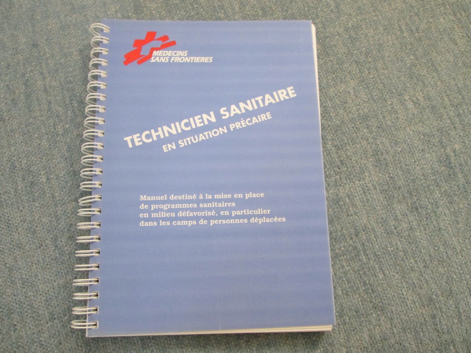 Libri: Technicien sanitaire en situation précaire – Usato da Neuchâtel venduto da Dualseele