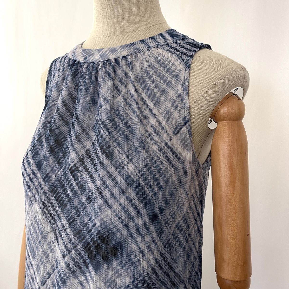 Hemisphere Vestiti: HEMISPHERE Silk Dress – Nuovo (secondo la descrizione) da Emmen venduto da Avviivva_Com2023 1