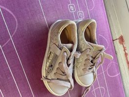 2 paires de Chaussures enfants taille 26