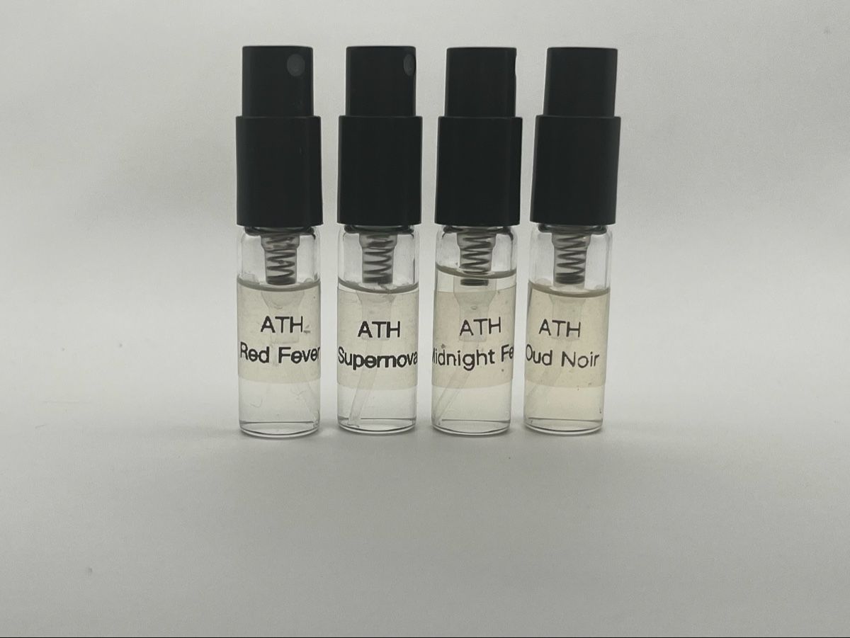 Profumi & Eau de Toilette: NICHE - 4 x EXDP by Aaron Terence Hughes – Usato da Genève venduto da StaceyH