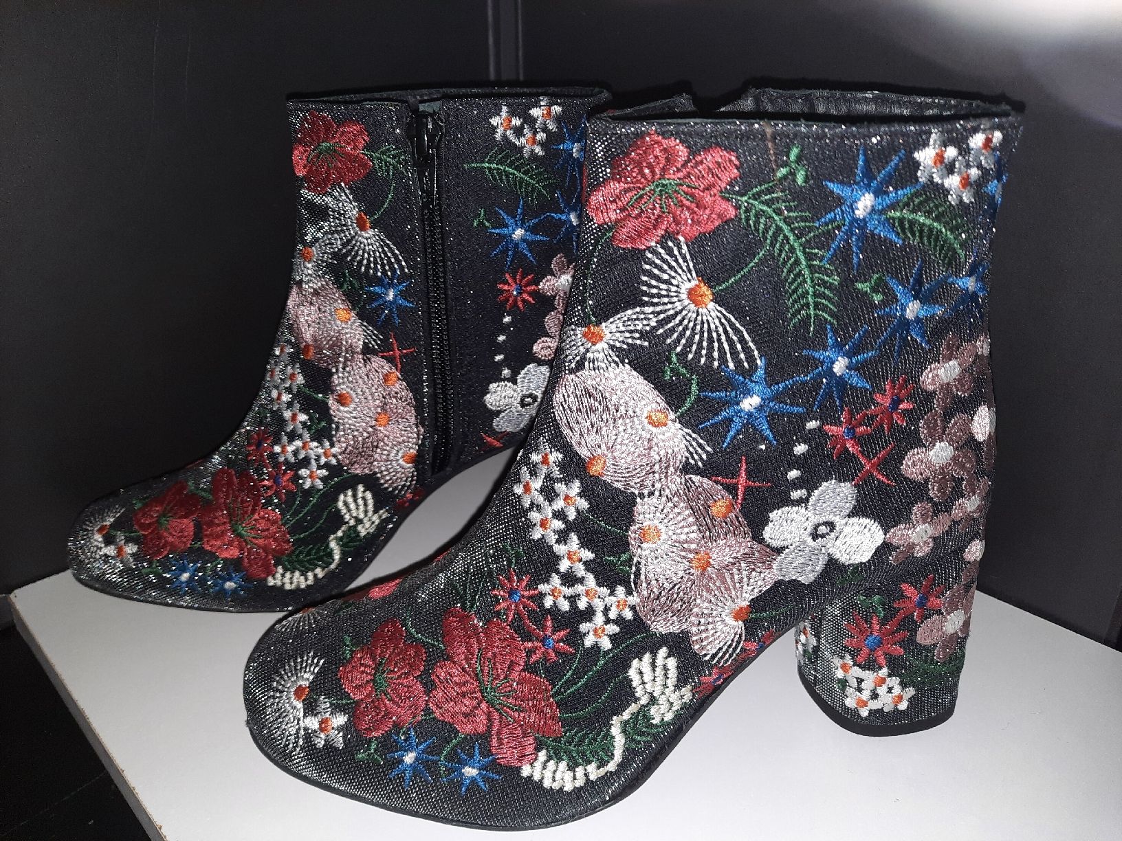 Damenschuhe: stivaletto cangiante ricamato 36 – Neu (gemäss Beschreibung) aus Biasca von Old_6blh 3