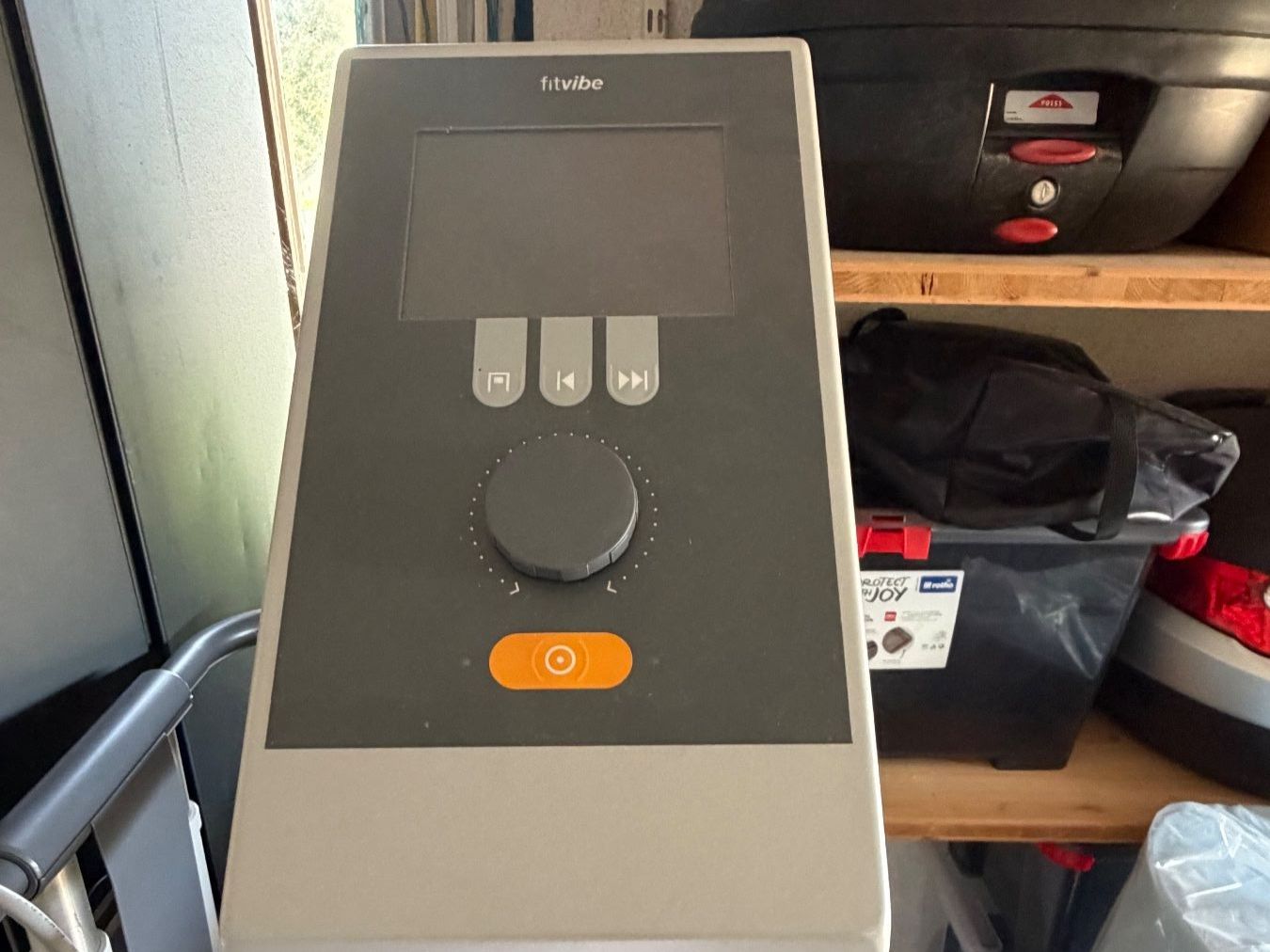 Hometrainer: FitVibe-Vibrationsplatte  (Excel-Pro) – Usato da Richterswil venduto da BumeRwil 2