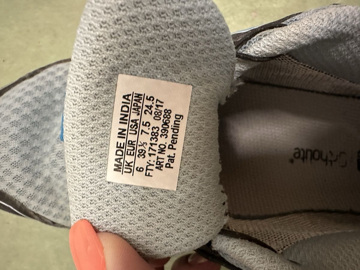 Salomon Scarpe da donna: Salomon Damen Gore-Tex 39.5 – Usato da Uetliburg SG venduto da Luckyeightone 3