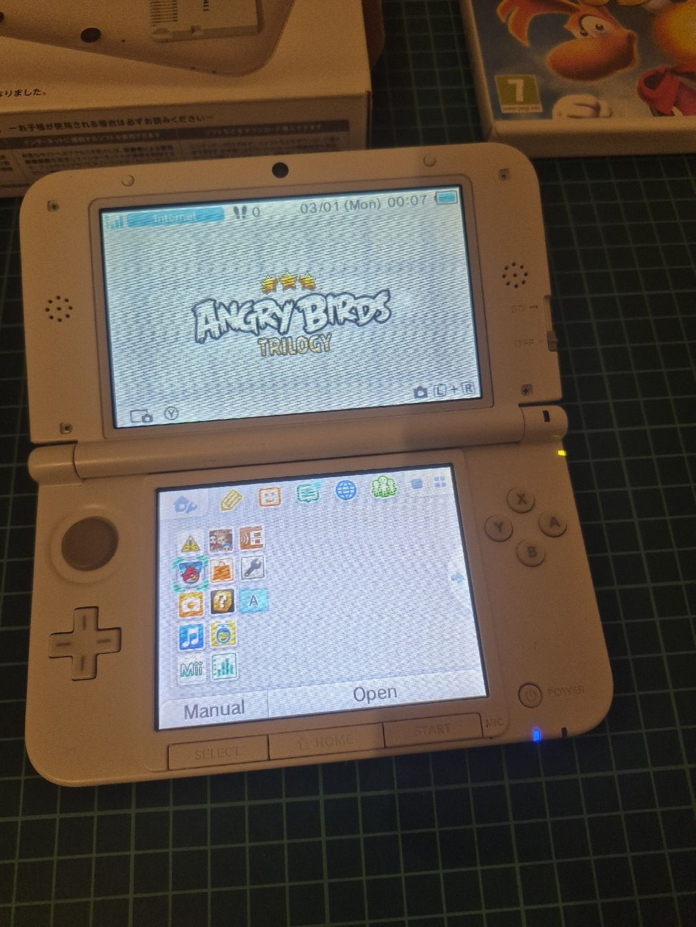Nintendo Konsolen: Nintendo 3DS XL White Edition with 3 Games - Bundle! – Gebraucht aus Meyrin von Retro-GZ 5