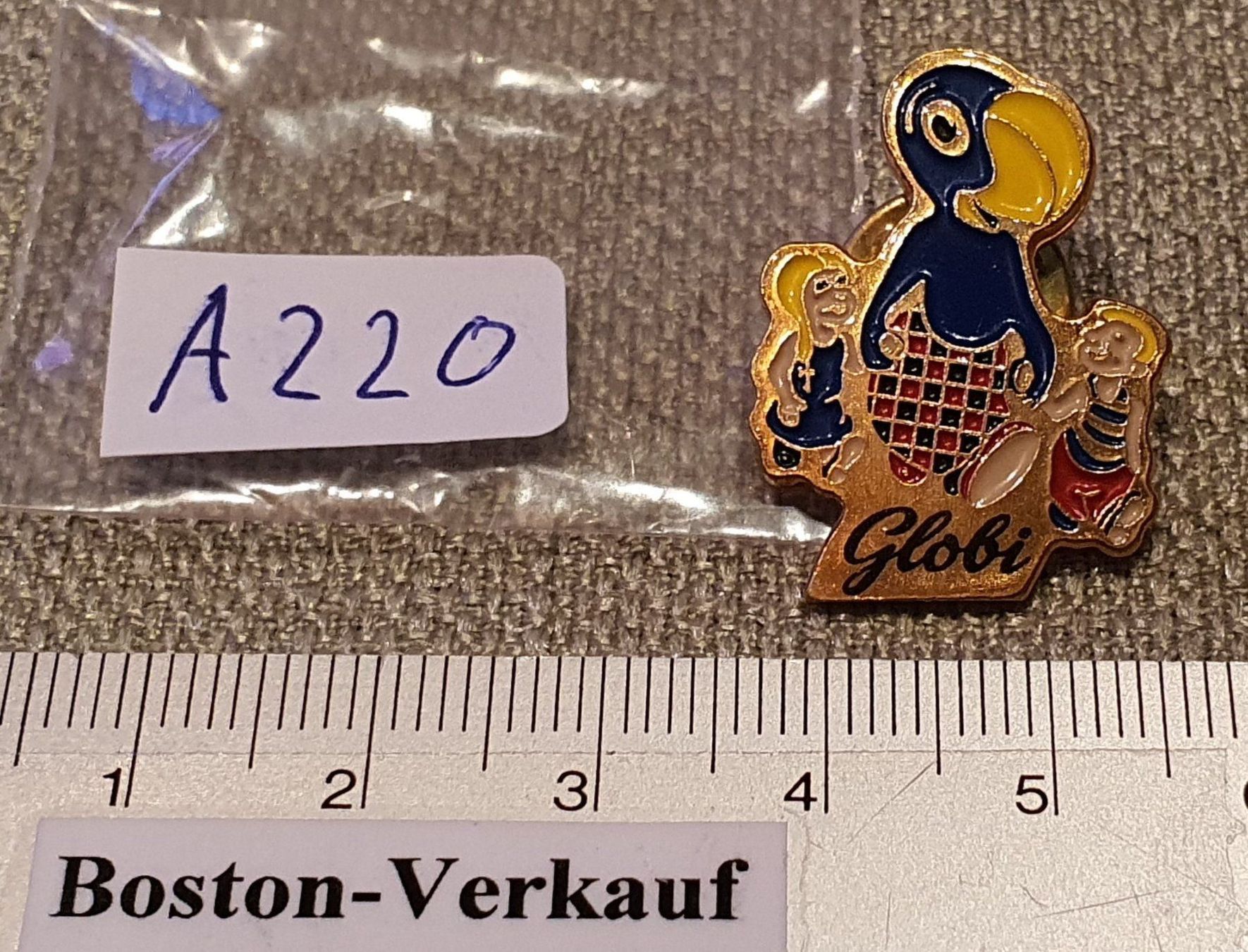 Placchette & Badge: A220 - Pin Gold Globi mit Kindern – Usato da Reinach BL venduto da Boston-Verkauf 3