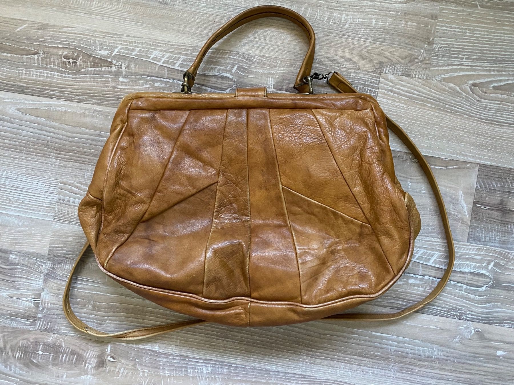 Borse da donna: Tolle Vintage Ledertasche – Usato da Estavayer-le-Lac venduto da Mimmy02 4