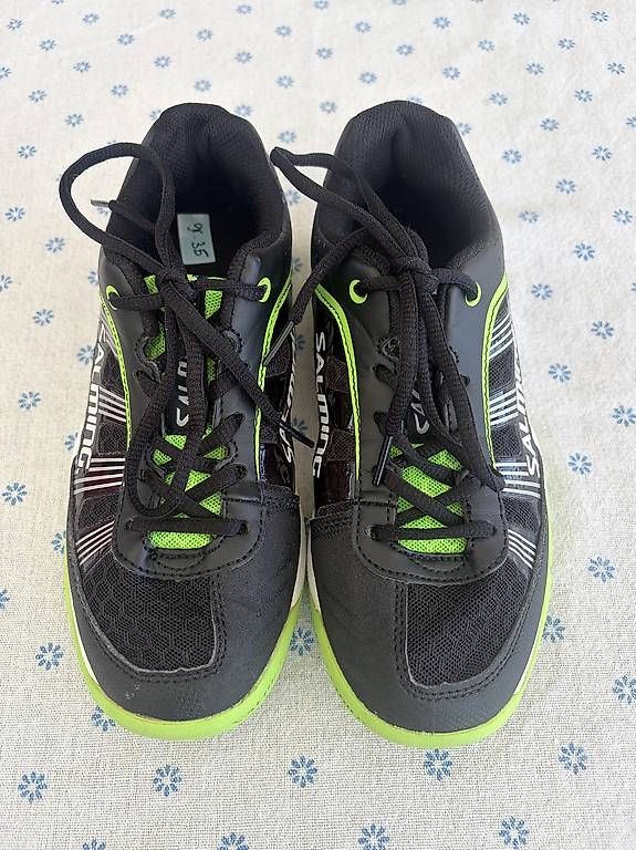 Schuhe für Jungen: Unihockeyschuh 35 – Gebraucht aus Spiez von RIGELER01 1