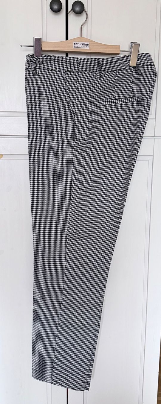 Mango Pantaloni: Mango B & W Checkered Trousers, T - 40, New! – Nuovo (secondo la descrizione) da Epalinges venduto da Lily2006