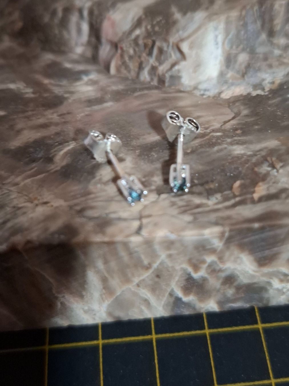 Ohrringe & -stecker: Ohrstecker 800 Silber – Gebraucht aus Zwieselberg von Halifaxmendusli 1
