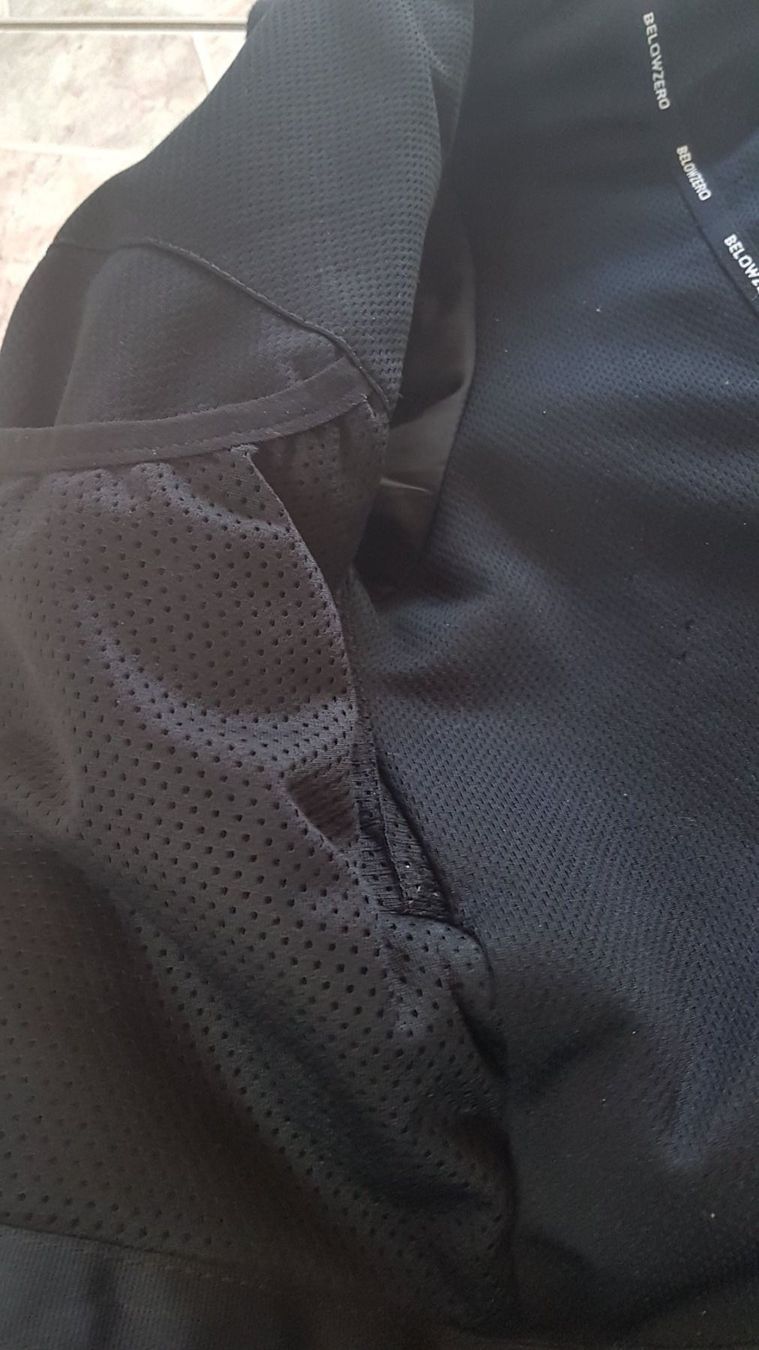 Giacche: Veste bleue taille M marque Belowzero – Usato da Villiers venduto da san_jn5w 6