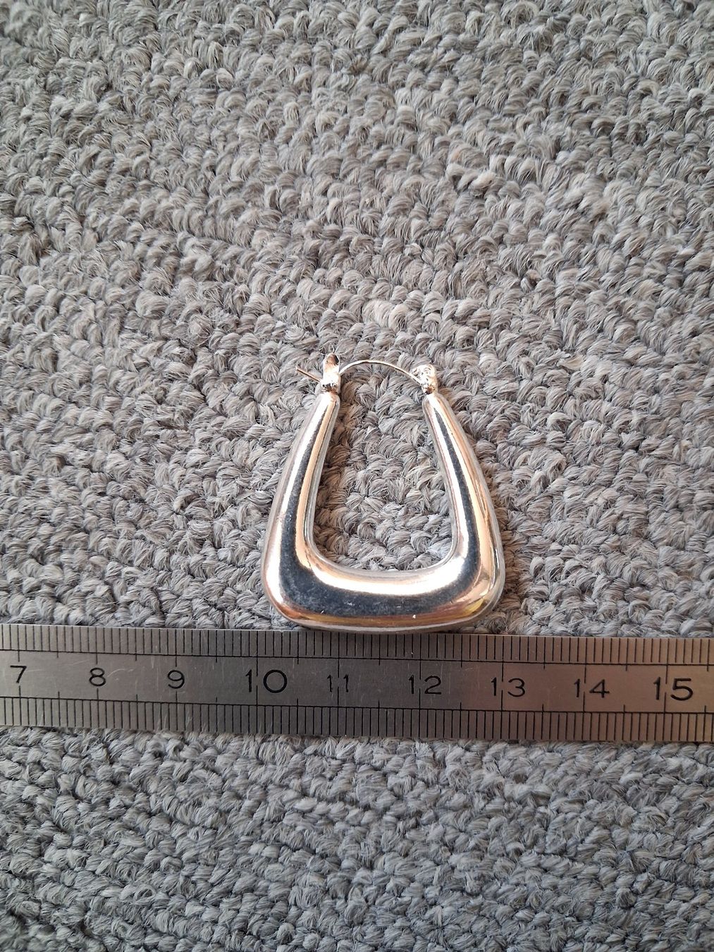 Boucles d'oreille: Einzelner Ohrring 925 Silber Dreiecksform – D'occasion à Wald ZH par e8e 6