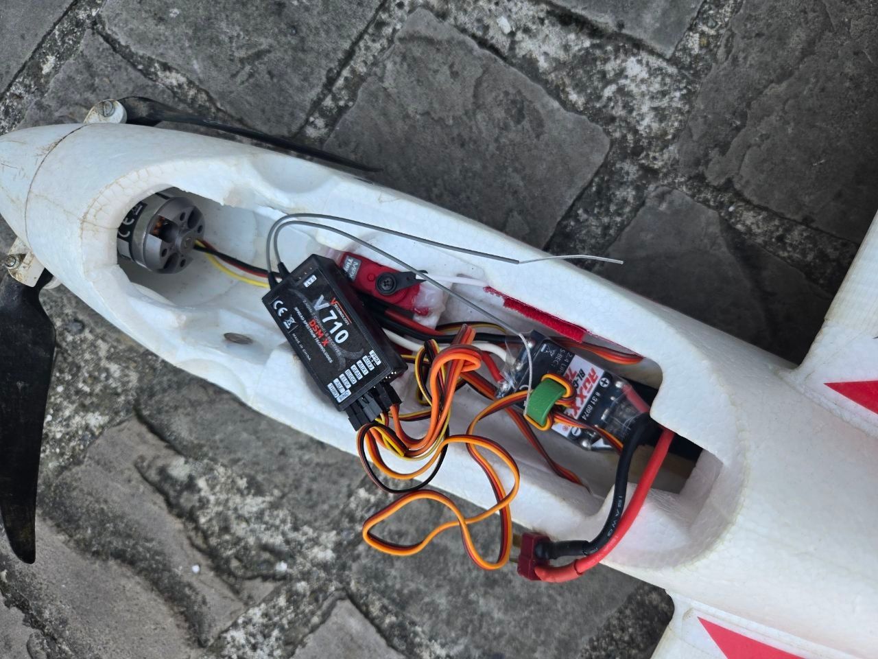 Multiplex Modellismo RC: RC Segelflugzeug Multiplex Easy Glider Weiss D-KLDN 2m – Difettoso da Ottenbach venduto da Derwisch1 2