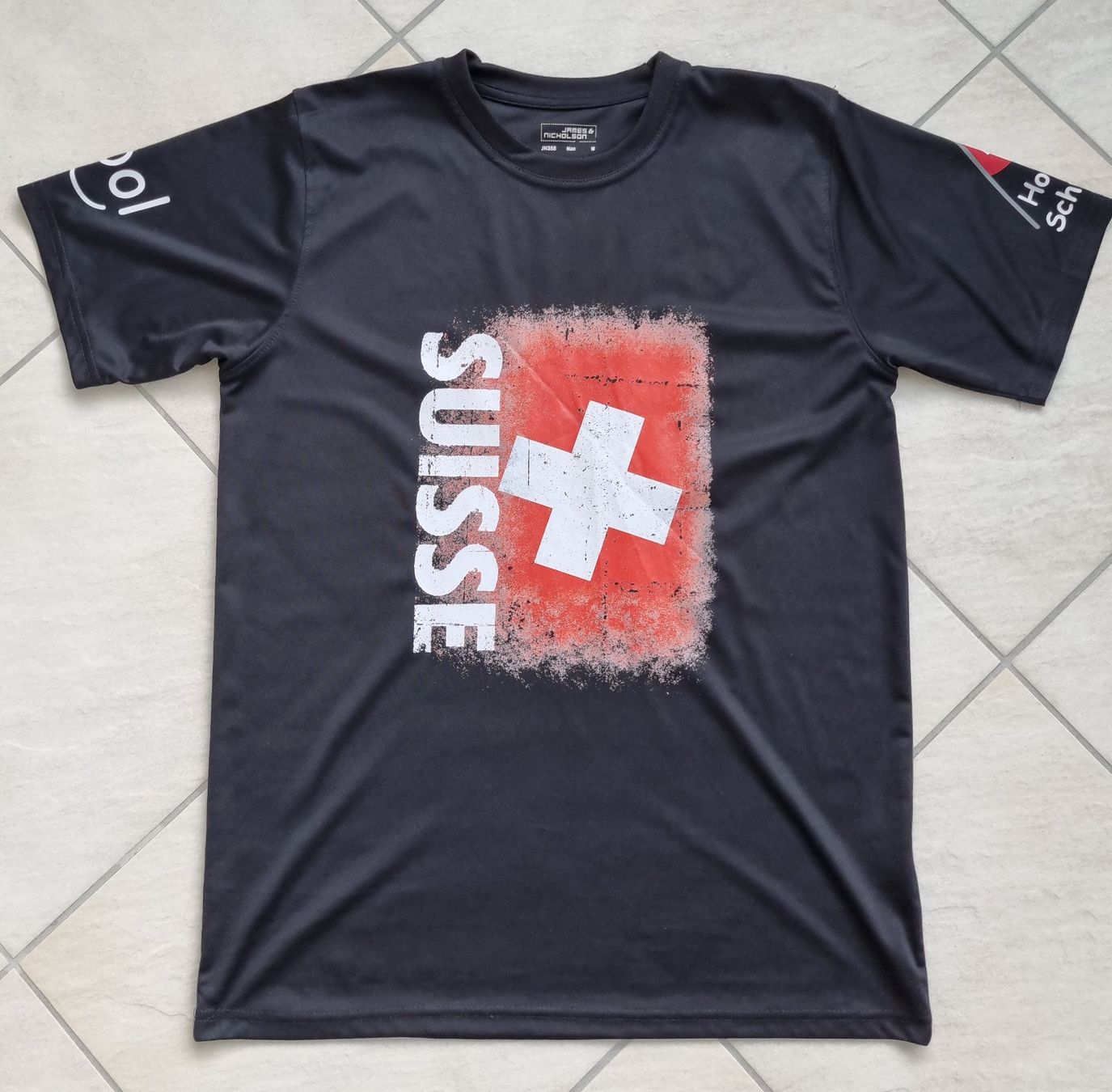 T-shirt: Schweizer-Fan T-Shirt Herren M – Usato da Schüpfheim venduto da Rezwel