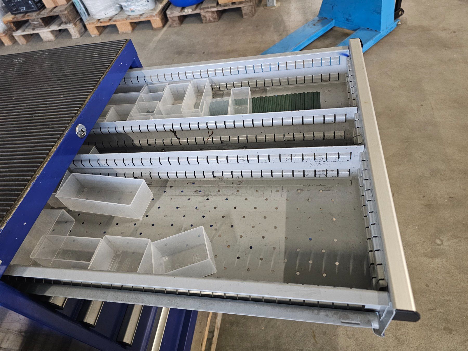 Lista Banchi da lavoro: Schubladenstock Lista blau – Usato da Oberburg venduto da herkules69 2