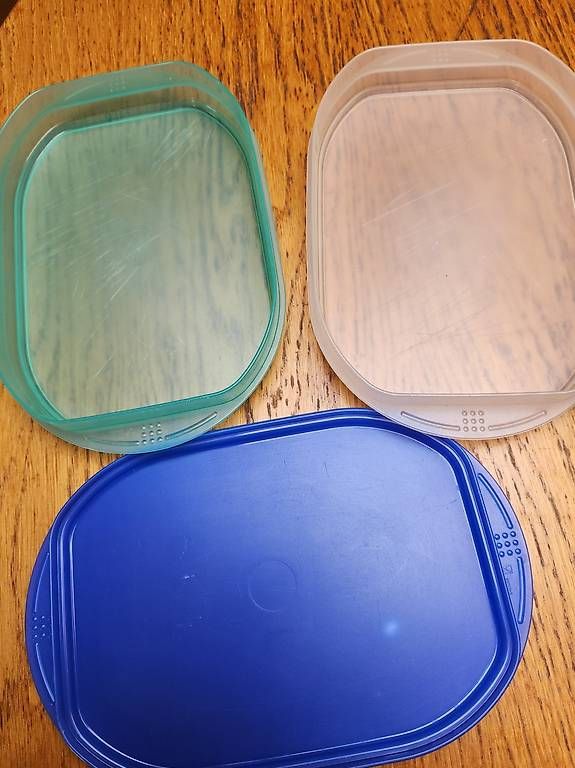 Tupperware Contenitori & Simili: Tupperware 3oder4 teiliger Traiteur – Usato da Gstaad venduto da Meiel2020 4