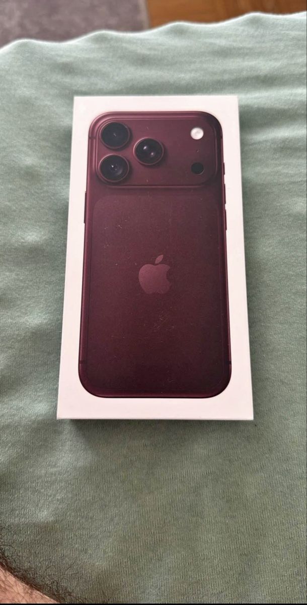 Apple Handys / Smartphones: iPhone 18 Pro – Neu und originalverpackt aus Courchavon von dyl_jqw9