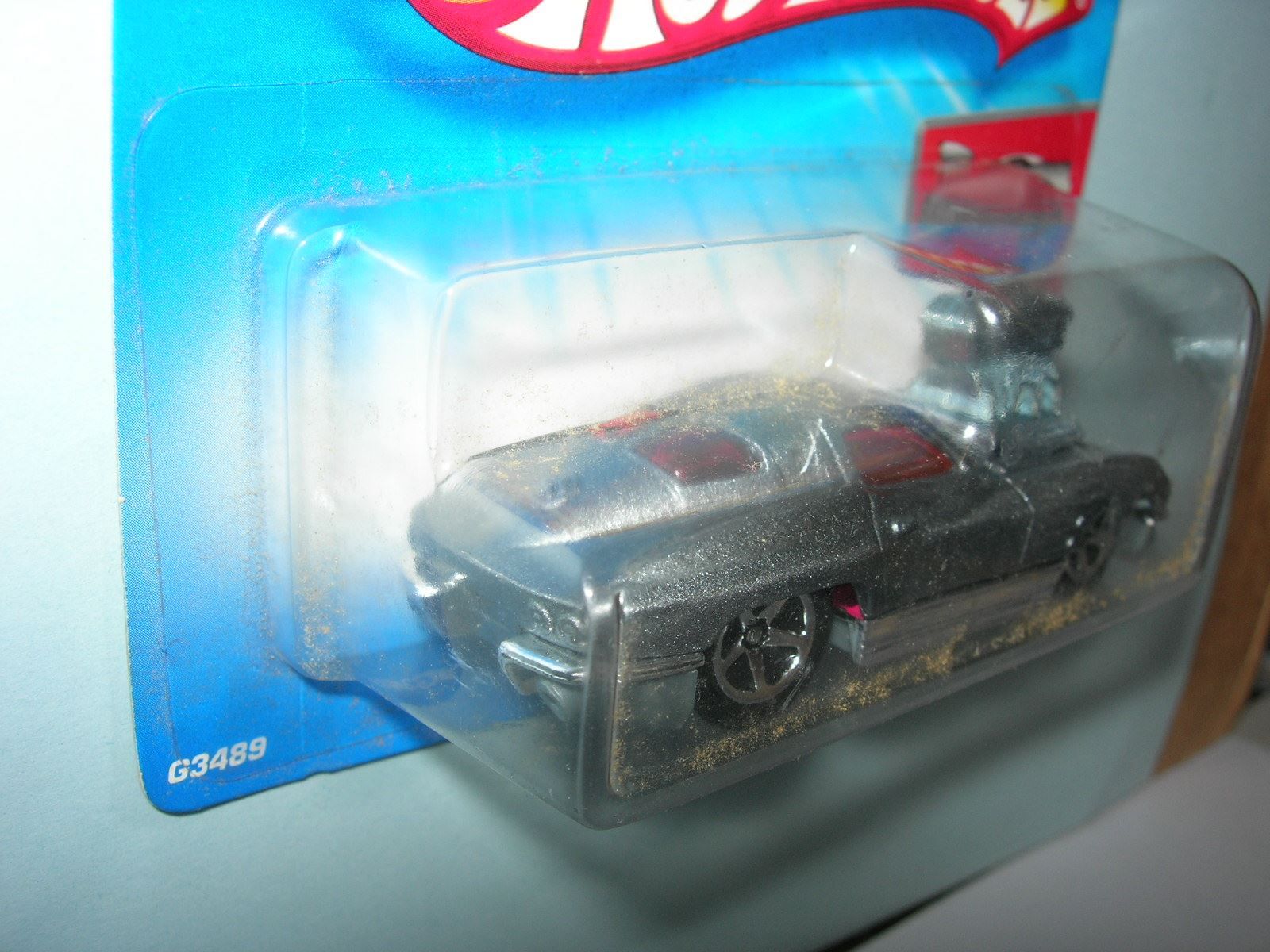 Chevrolet Voitures modèles: Corvette C2 Split Window 1963 First Edition * 1:64 – Neuf avec emballage d'origine à Hornussen par Corvette- 2