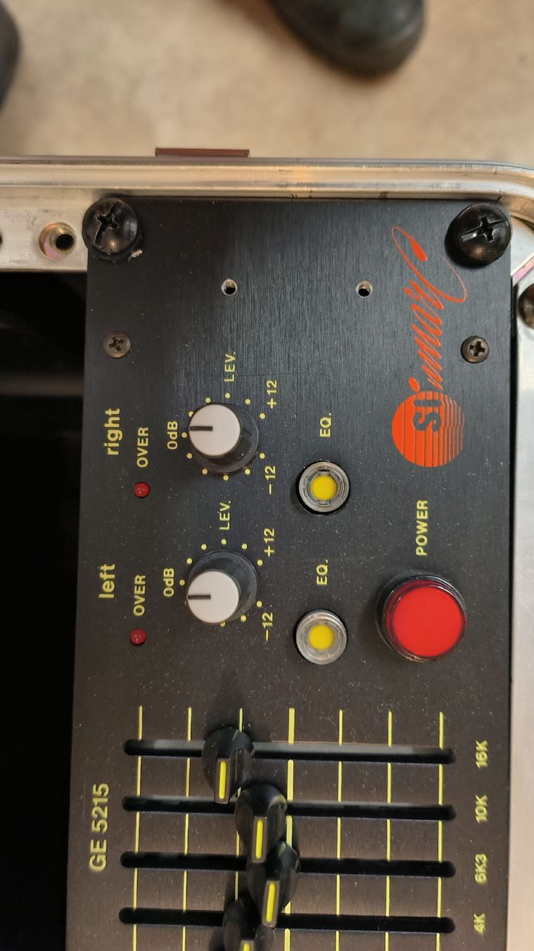 Equalizzatori: Audio Equipment Rack Behringer Sinmarc gebraucht – Usato da Bennwil venduto da Rock-Racer 3