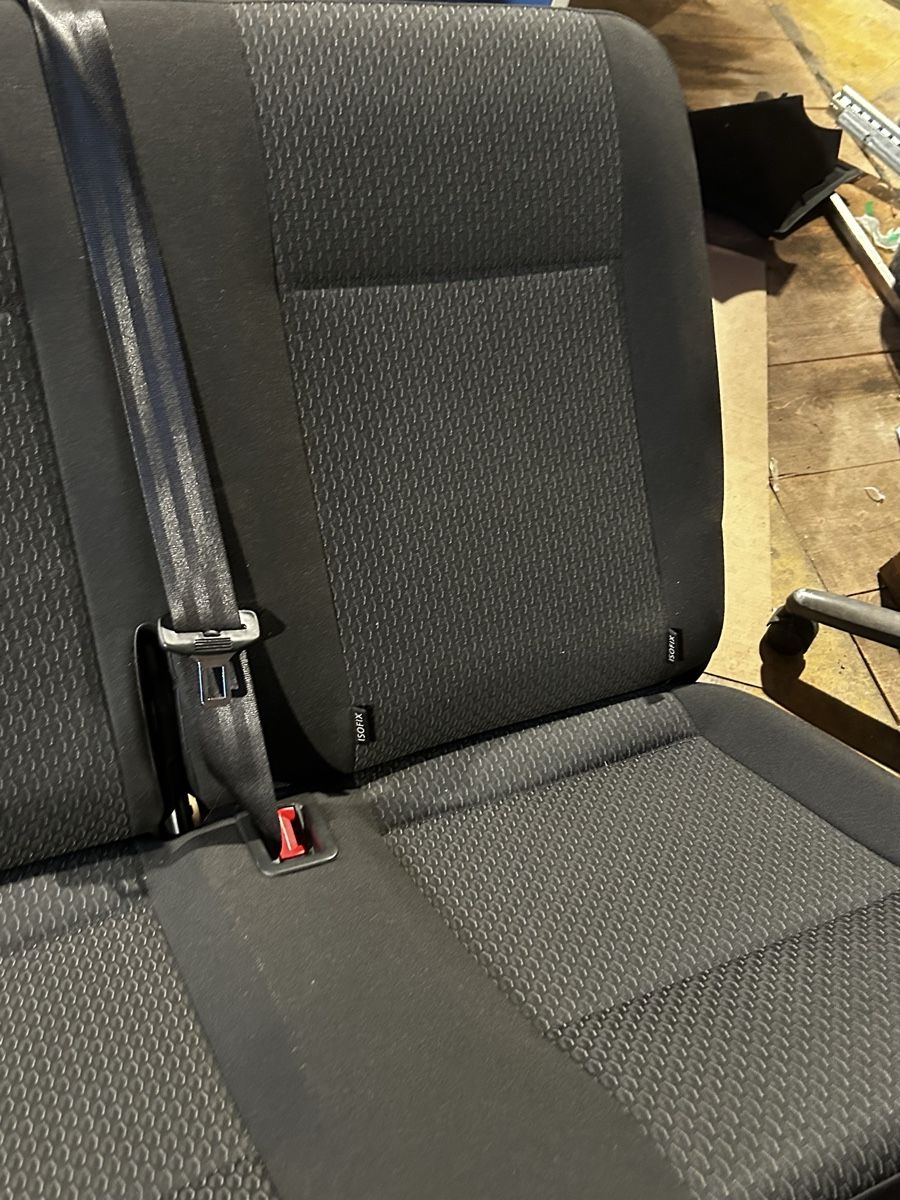 Volkswagen Tutti pezzi di ricambio auto: VW T6 Sitzbank  – Usato da Frauenfeld venduto da Yoda2umi 3