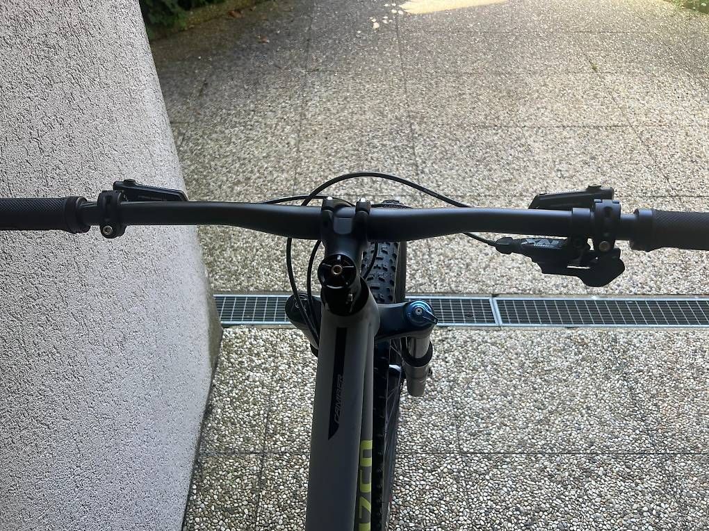 Specialized Biciclette: VTT Specialized Camber, S, excellent état – Usato da Versoix venduto da sad_2cl8 3