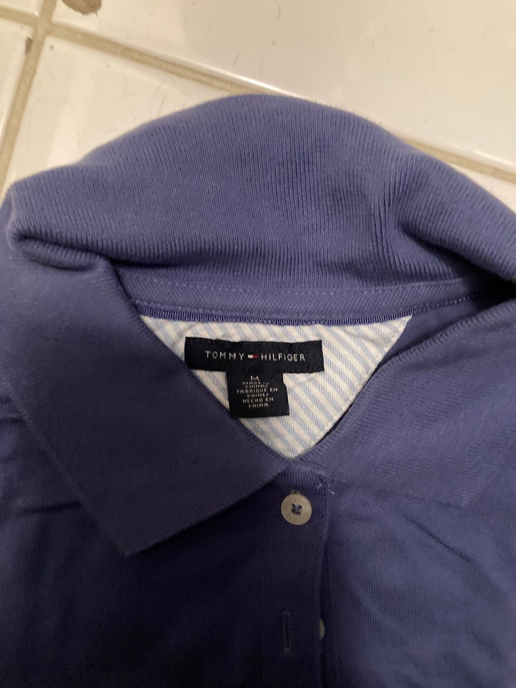 Tommy Hilfiger Polo-Shirts: Tommy Hilfiger Polo Damen – Neu (gemäss Beschreibung) aus Unterseen von amj_zz7j 1