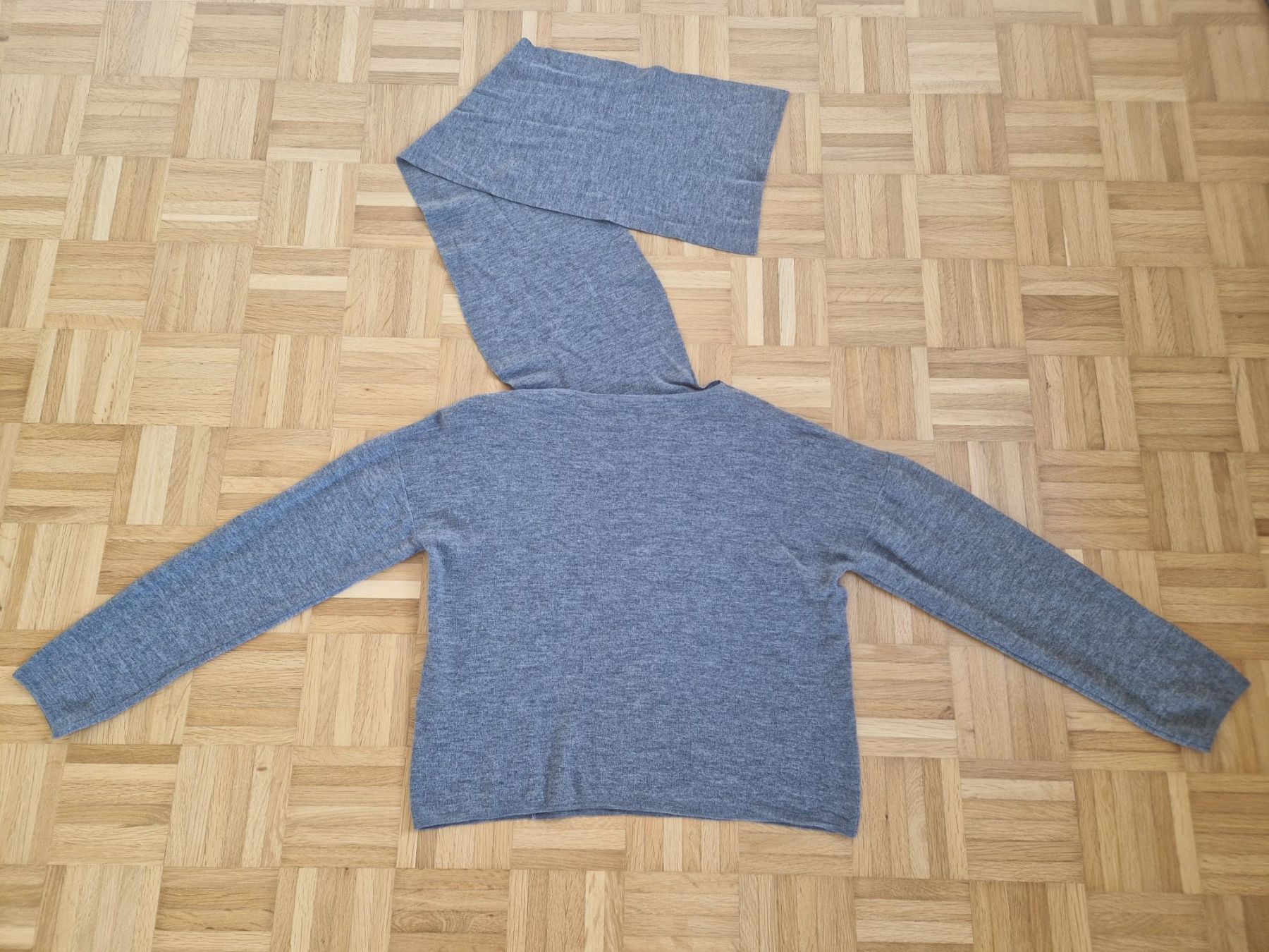 Maglioni & Felpe: Pullover aus 100% Merinowolle grau L spanische Grösse – Nuovo e nell'imballaggio originale da Zürich venduto da yro_qvz7 5