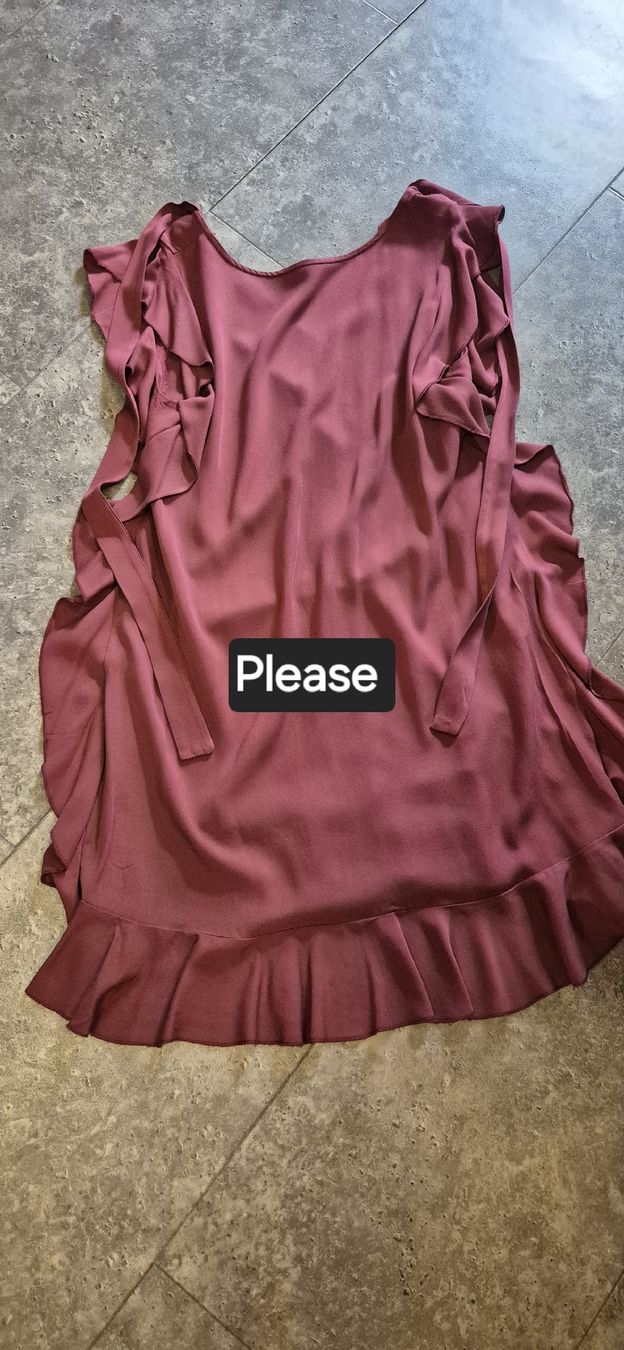 Lotti di vestiti: Lot de 7 Robes – Usato da Cortaillod venduto da ramssa 1