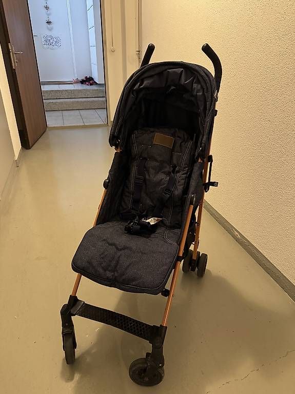 Carrozzine: Maclaren Buggy Jeans – Usato da Kilchberg-ZH venduto da rejfaz