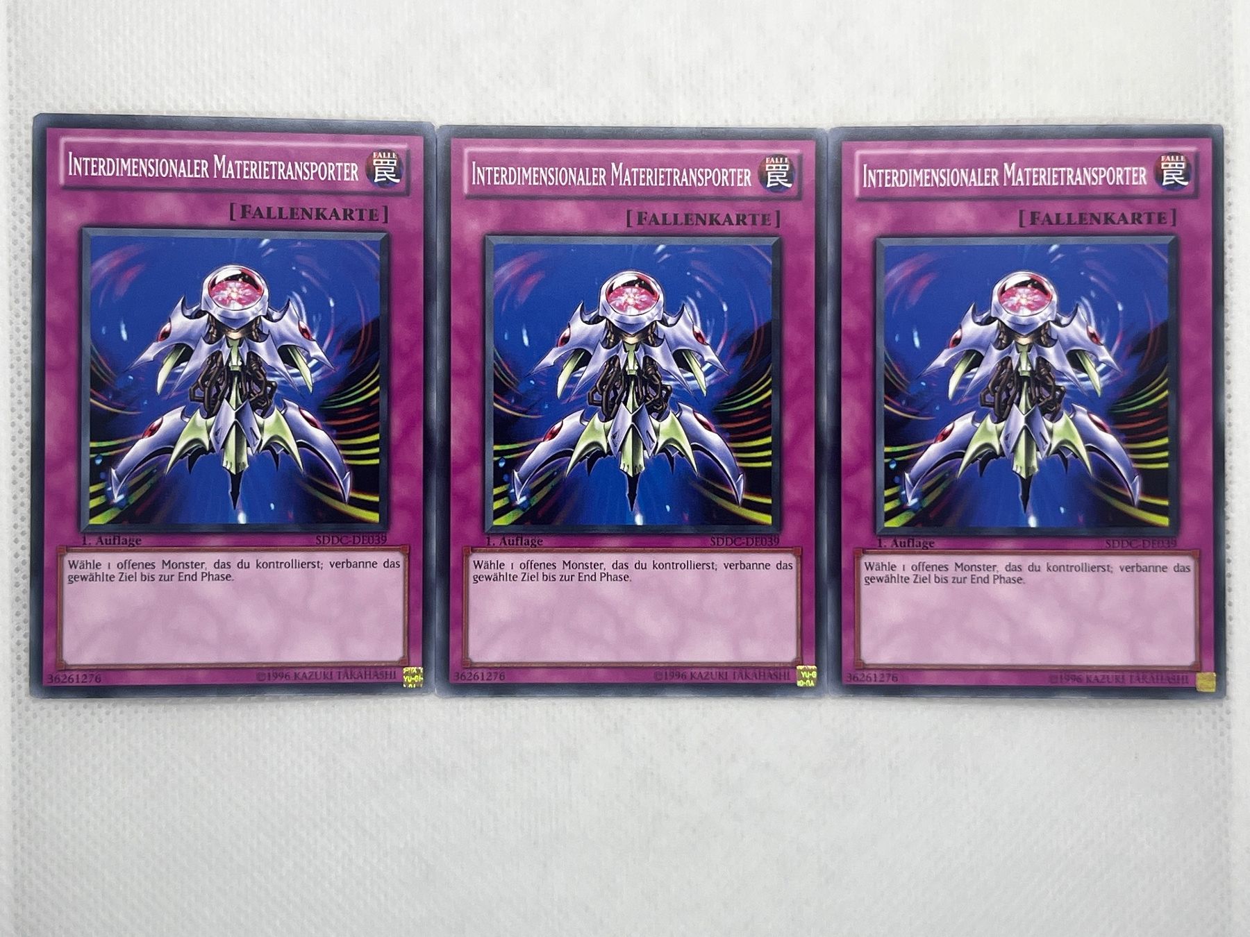 Yugioh Carte collezionabili: Yu-Gi-Oh! Interdimensionaler Materietransporter SDDC-DE039 D – Usato da Hinterkappelen venduto da Kim1992