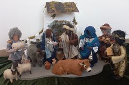 Grosse Weihnachtsfamilie – Schwarzenberger Krippenfiguren