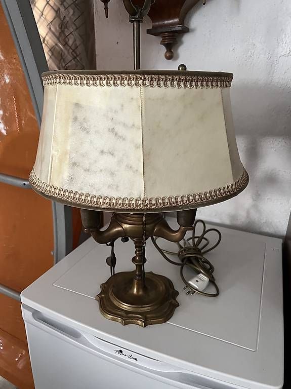 Lampade: Antike Tischlampe  – Usato da St.Gallen venduto da Piran65
