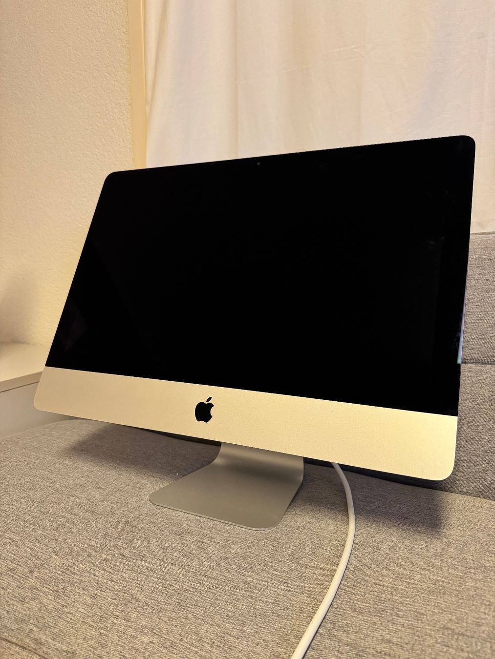 Apple PC: Apple iMac 21,5" (Ende 2015) – Usato da St. Gallen venduto da superlegger