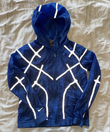 Nike Laufjacke mit Reflektoren Windrunner
