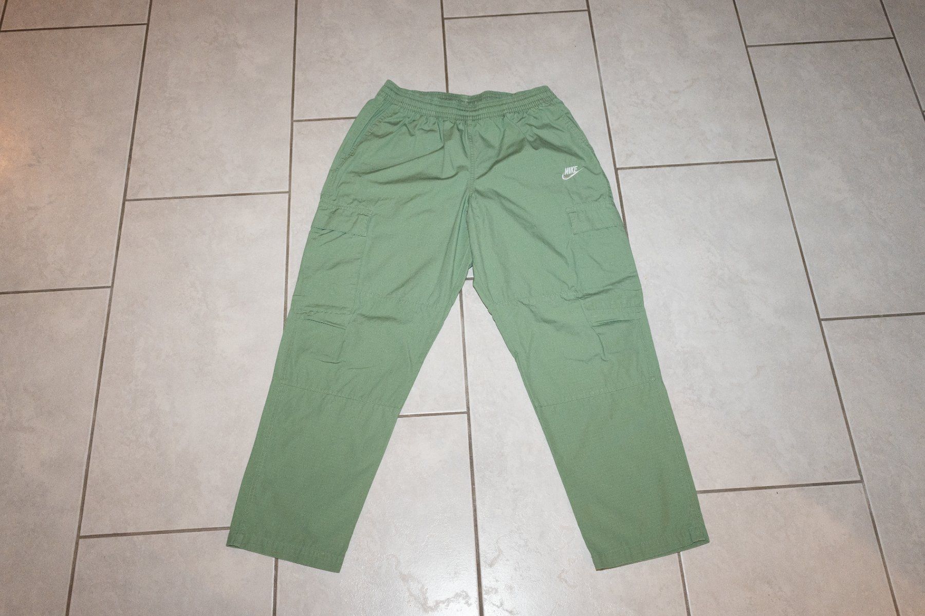 Pantaloni: Nike Stoffhosen – Usato da Arni AG venduto da yannick_207