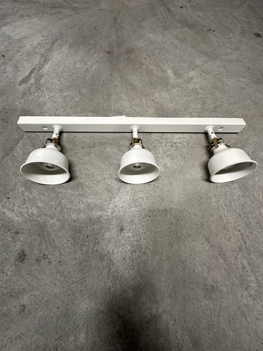 Ikea Lampade: Deckenleuchte – Usato da Samstagern venduto da inf_w5ct 1