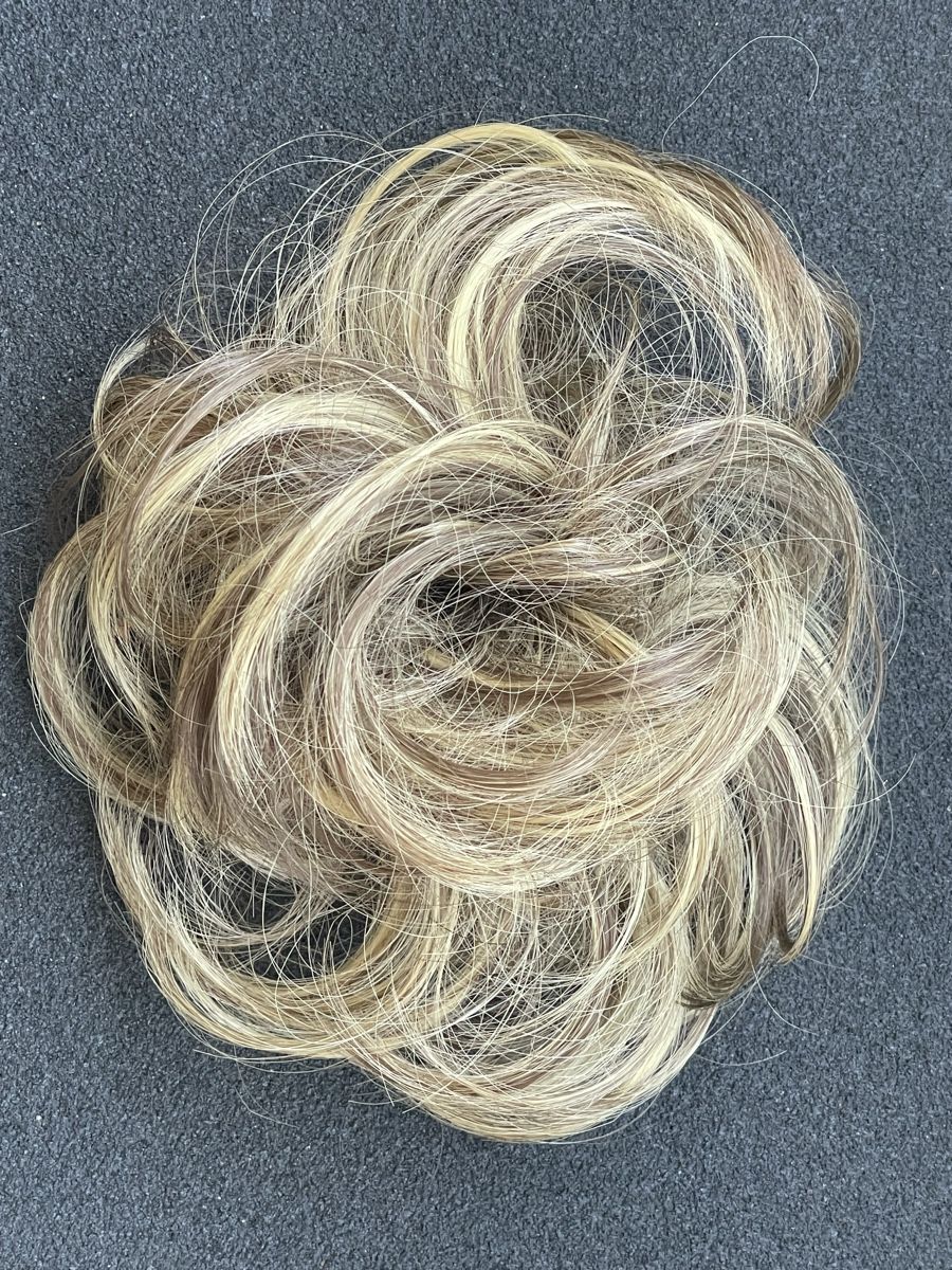 Accessori per capelli: Haargummi Dutt blondbraun meliert 2 Stk – Usato da Bronschhofen venduto da Sommernacht03 3