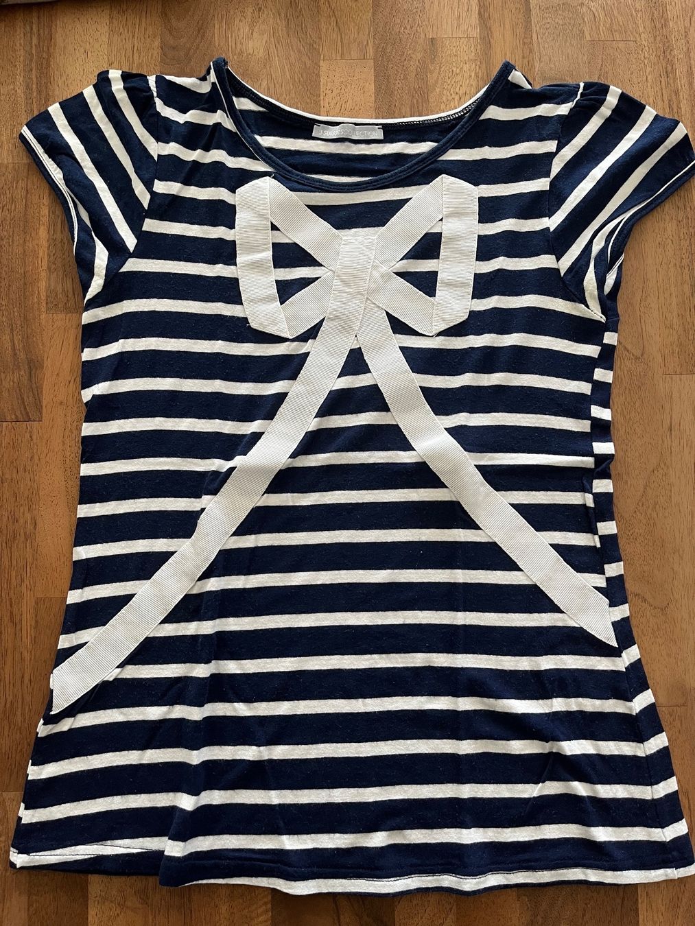 T-Shirts: Damen Sommer T-Shirts Gr. S/M – Gebraucht aus Baar von Charbin 3
