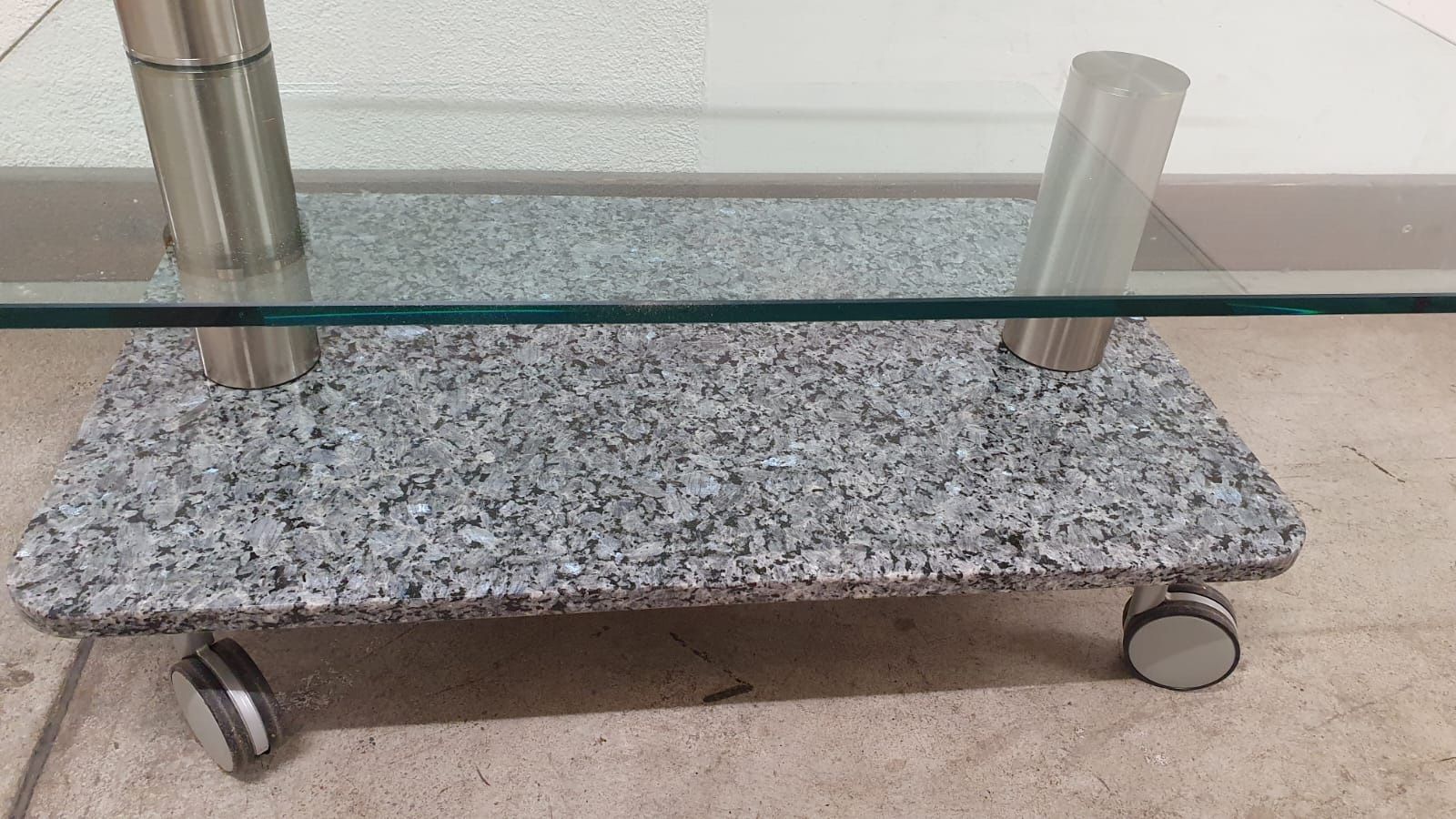 Meubles TV: TV MÖBEL GLAS AUF ROLLEN – D'occasion à Dietikon par brocki-eyra 7