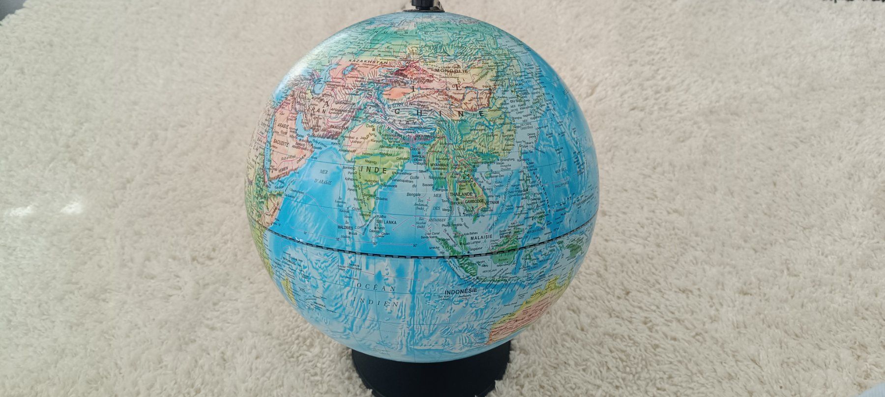 Sonstige Dekorationen & Accessoires: Globe terrestre lumineux – Gebraucht aus Faoug von Palm0 2