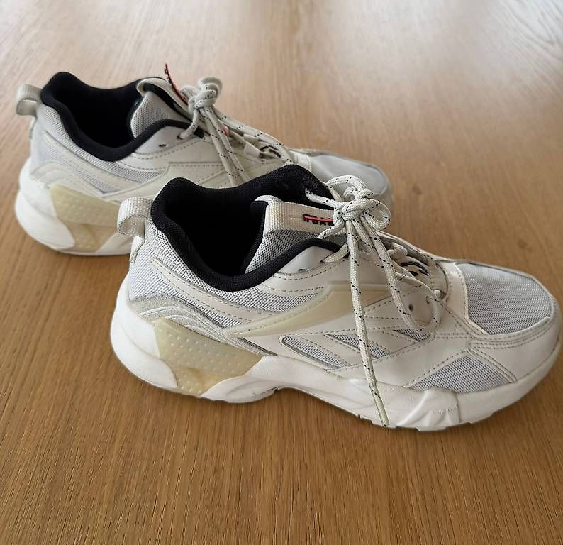 Scarpe da donna: Reebook, Size 37.5 – Usato da Zürich venduto da den_c99g