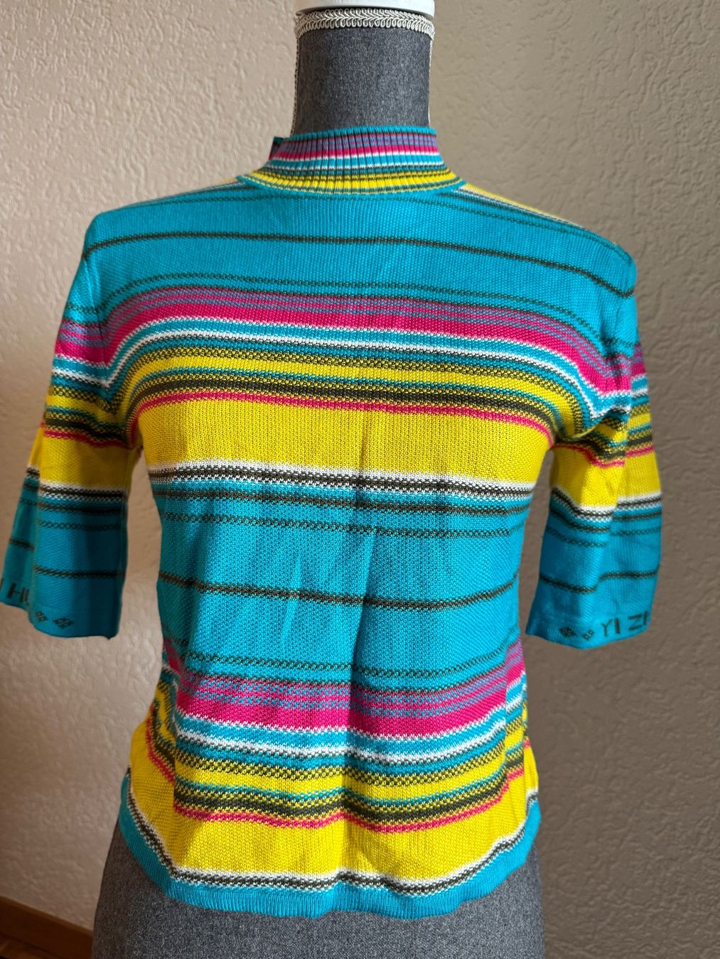 Maglioni & Felpe: Damen Strick Top Oberteil Strickpullover Gr S  Bunt – Usato da Frenkendorf venduto da Style365