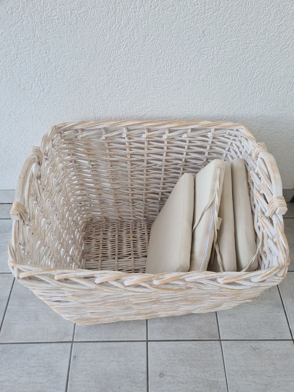 Autres articles pour la maison: Panier – D'occasion à Monthey par 187-zeroo 6