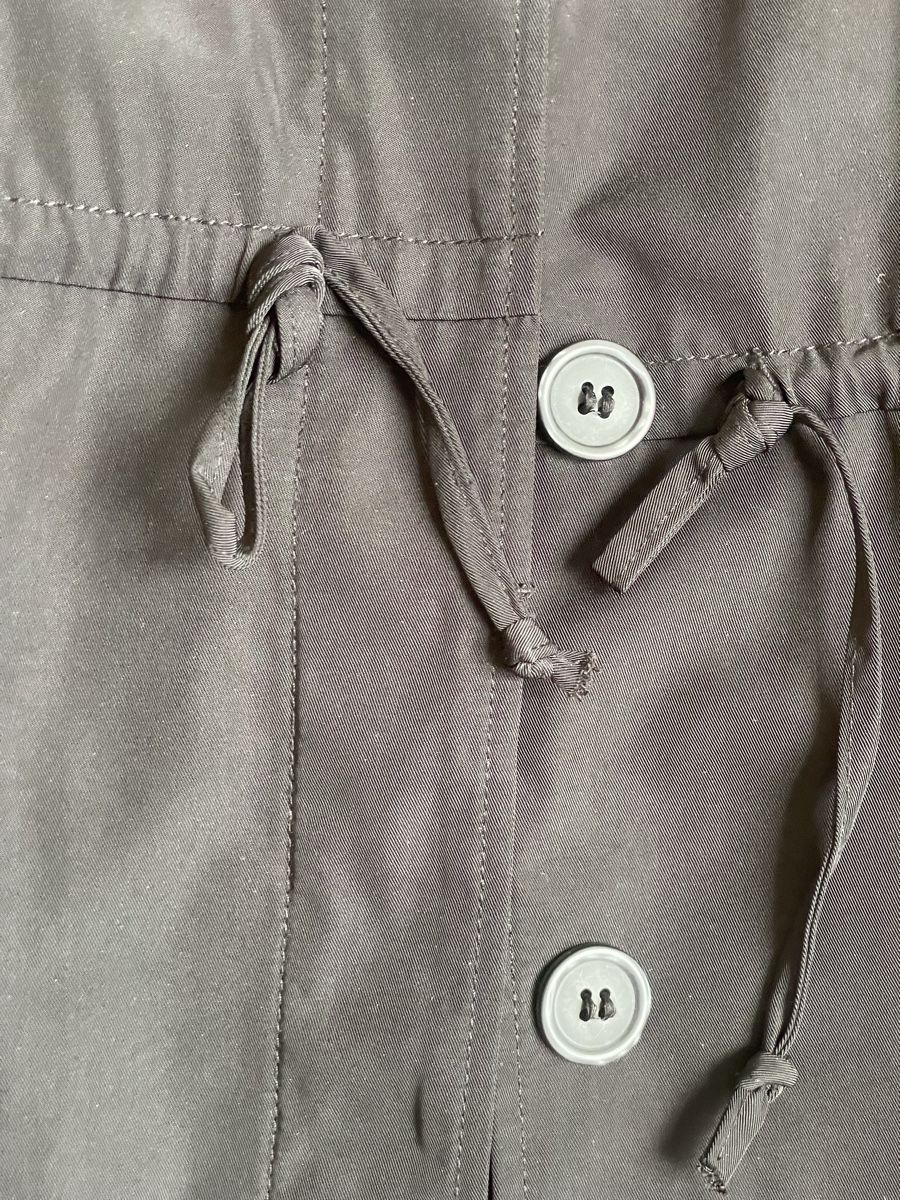 Monki Cappotti: Monki Mantel schwarz, lang, leichtes Material – Usato da Fribourg venduto da Mymikrakra01 4