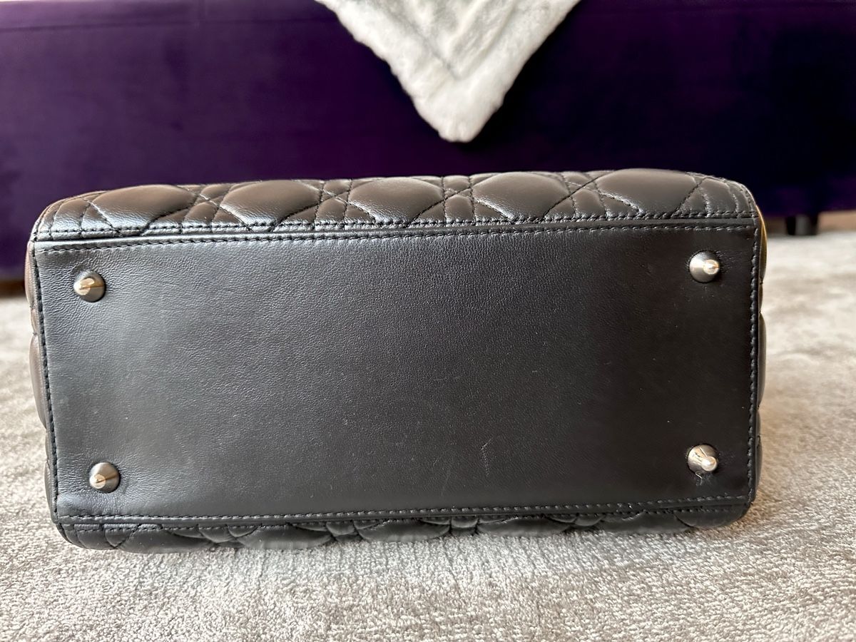 Dior Sacs femmes: MEDIUM LADY DIOR BAG – D'occasion à Wädenswil par pecso 4