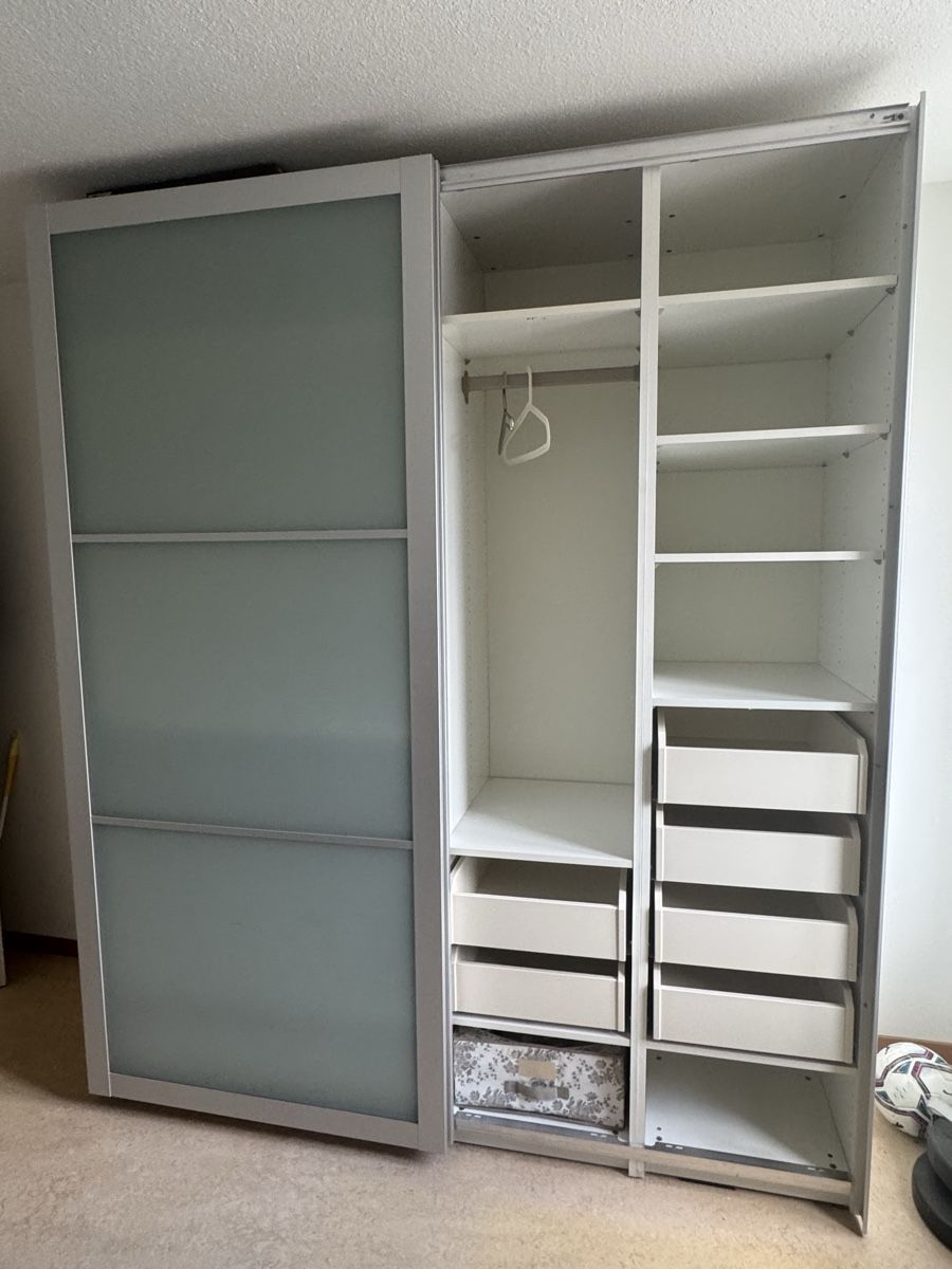Armadi: Kleiderschrank – Usato da Wald ZH venduto da abi_9v52 2