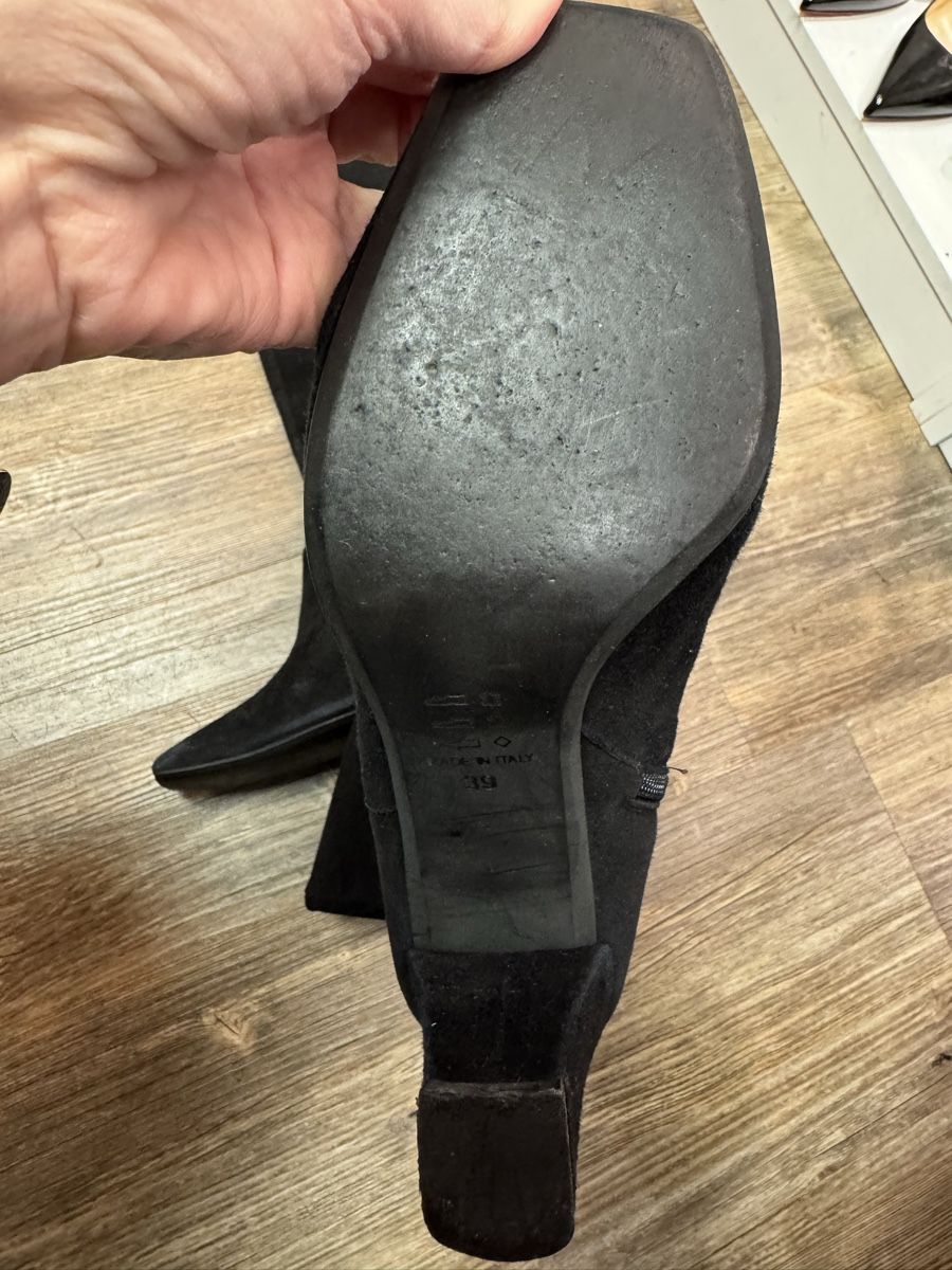 Navyboot Damenschuhe: Navyboot Stiefel schwarz Wildleder Grösse 39 – Gebraucht aus Zürich von Finesse54 4