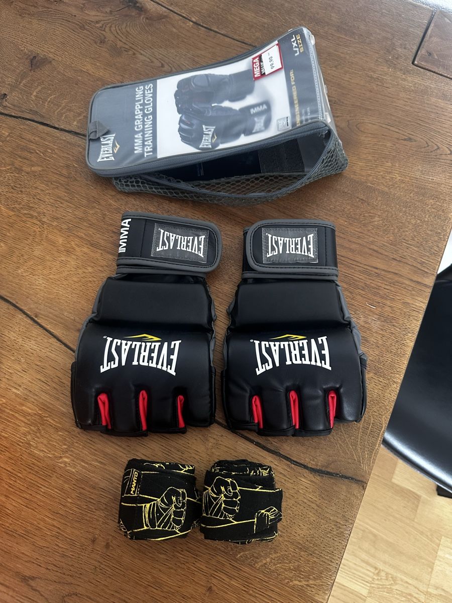 Sonstige Accessoires für Herren: Everlast Trainingshandschuhe – Neu und originalverpackt aus Niederwangen BE von len_9tlh