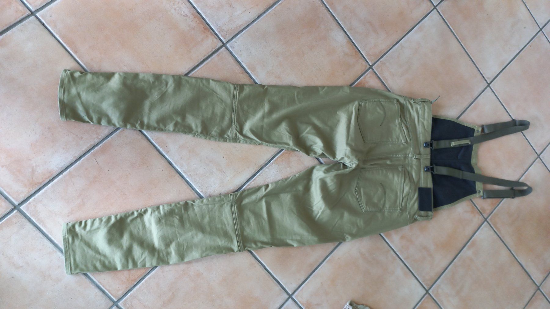 G-Star Pantaloni: Latzhose G-Star Gr. 29 – Usato da Scherzingen venduto da dun_r6nd 5