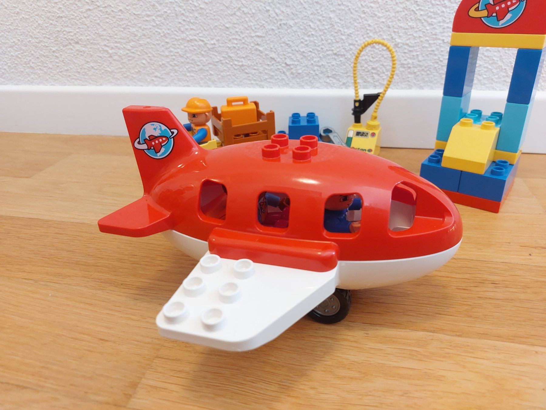 Lego Giocattoli: LEGO Duplo 10590 Flughafen mit Flugzeug – Usato da Balterswil venduto da Steineparadies 3